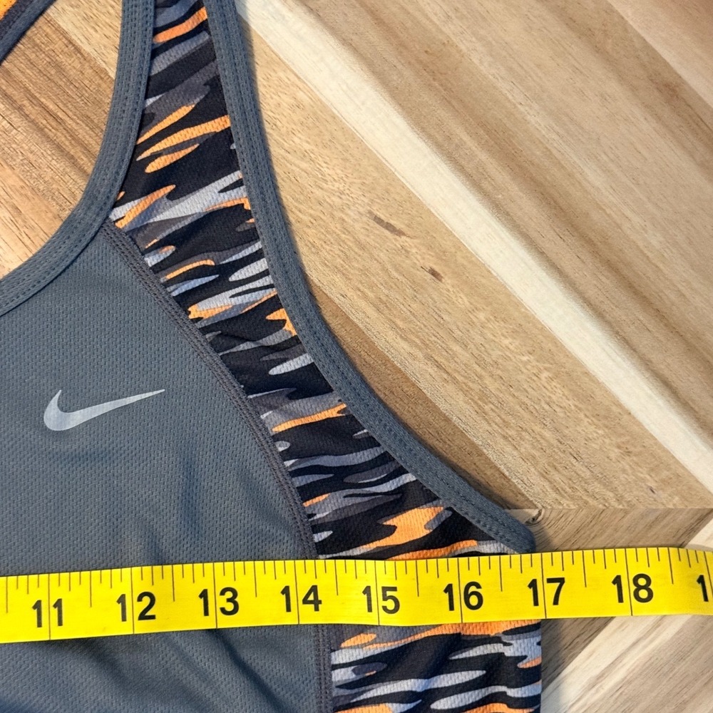 Nike Dri-FIT Women L Racerback Tank Top Gray Orange Camo Running Sporty Athlete‎ - Picture 5 of 5